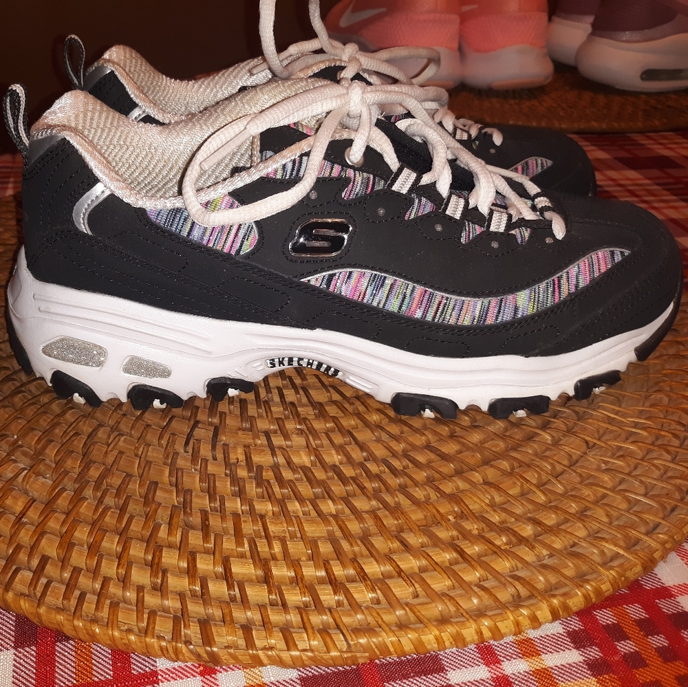 Sketcher delites running shoe